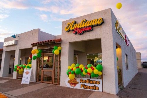 Experience the best pizza, panini, and Italian cuisine at Andiamo Pizzeria in Scottsdale & Phoenix. Indulge in fresh food while watching EPL, Champions League, Olympics and La Liga matches.

https://andiamopizzeriaaz.com/